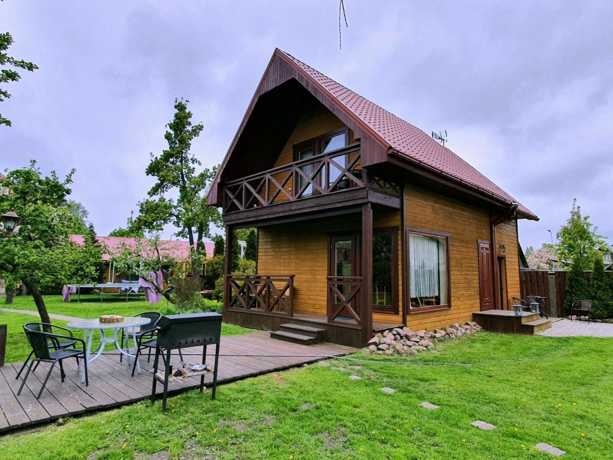 Brivdienu Maja Amrai Ventspils Exterior photo